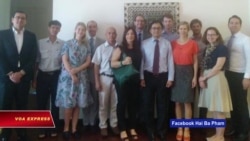 Các nhà ngoại giao Mỹ, EU gặp giới tranh đấu tại Sài Gòn Các nhà ngoại giao Mỹ, EU gặp giới tranh đấu tại Sài Gòn