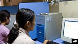 ရွေးကောက်ပွဲမတိုင်ခင် အင်တာနက်လိုင်းတွေ ပြတ်တောက်