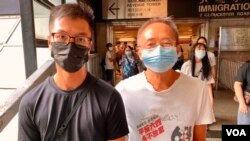 支联会发言人梁锦威(左)及常委徐汉光(右)表示,明年仍会继续坚持向警方申请举办合法的维园六四烛光集会 (美国之音/汤惠芸)