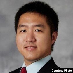 王宏恩，美国内华达州大学拉斯维加斯分校政治系助理教授