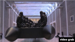 Nghệ sĩ Ngải Vị Vị triển lãm tác phẩm nghệ thuật ở Cộng hòa Séc (視頻截圖)