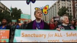 美国万花筒:庇护无证移民是人道还是违法 美国万花筒:庇护无证移民是人道还是违法