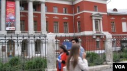 俄罗斯正逐渐恢复它与朝鲜的密切关系。2014年在莫斯科的政治历史博物馆曾举办过朝鲜与俄罗斯友谊历史展览。(美国之音白桦拍摄)