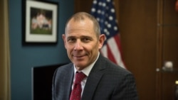 资料照:共和党联邦众议员匡希恒(Rep. John Curtis, R-UT)