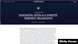 2025年9月22日,特朗普总统签署了行政令,将“安提法”(Antifa,意为反法西斯运动)指定为“国内恐怖组织”。