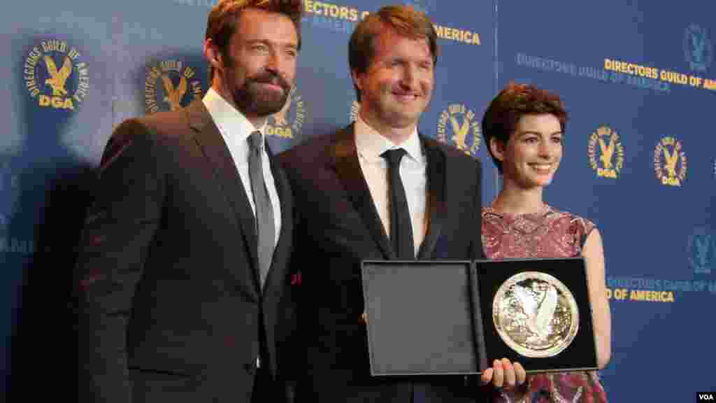 Hooper and actors /《悲惨世界》导演胡珀和男女主角(美国之音国符摄影)