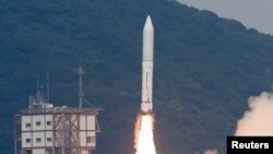 Hỏa tiễn Epsilon, loại hỏa tiễn 3 tầng sử dụng nhiên liệu đặc, đã được phóng đi ngày hôm nay (14/9/2013) từ một trung tâm không gian ở miền nam nước Nhật.