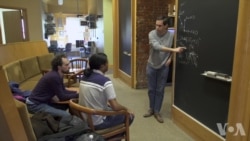 美国万花筒:白宫记者最大的挑战;美国演员工会指责奥斯卡主办方;咖啡的社会能量 美国万花筒:白宫记者最大的挑战;美国演员工会指责奥斯卡主办方;咖啡的社会能量