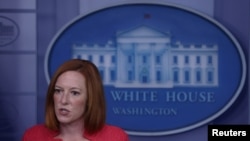 美国白宫发言人萨琪2021年8月23日主持记者会(路透社)
