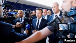 法国总统马克龙20220年6月16日抵达基辅车站。(路透社)