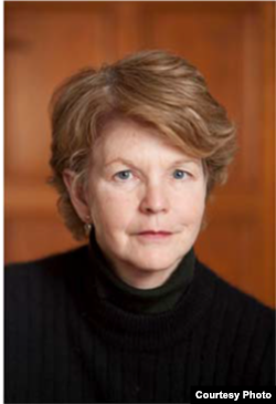 耶鲁大学法学院教授李•布里迈尔(Lea Brilmayer) (照片来源:Harold Shapiro)