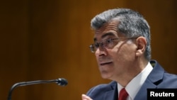 资料照:2021年6月9日,美国卫生和公众服务部部长贝塞拉在参议院拨款小组委员会上作证。(路透社)