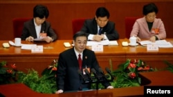 中国最高法院院长周强在人大发言 2017年(路透社)