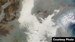 中国雾霾长城,太空也可看见(NASA)