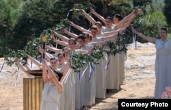 特奥会选手参加火炬仪式(courtesy Vassilis Koutromanos )