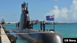 韩国一艘潜艇2019年6月5日抵达美国关岛海军基地(美国海军照片)