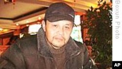 揭露豆腐渣校舍的谭作人受审 证人被拒或被拘