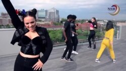 Penyanyi Amerika Gandrungi Musik Dangdut Penyanyi Amerika Gandrungi Musik Dangdut