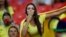 Một nữ cổ động viên trên khán đài sân vận động Spartak ở Moscow trong trận đấu giữa Colombia và Anh ở vòng 16 đội trong khuôn khổ giải vô địch bóng đá thế giới 2018.