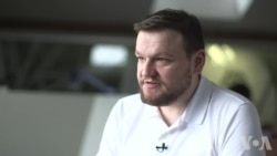 批评人士:俄罗斯的领养法变相惩罚孤儿 批评人士:俄罗斯的领养法变相惩罚孤儿