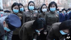 朝鲜官方称几十万人自愿参军或重新入伍以对抗首尔和华盛顿。(朝鲜官方报刊2023年3月18日照片)