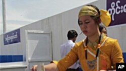 နိုင်ငံတလွှား မဲရုံတွေ စောင့်ကြည့်ဖို့ အခက်အခဲ ကြီးမား