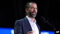 小唐纳德·特朗普星期二访问丹麦属地格陵兰岛,此行为私人访问行程,不过后任美国总统特朗普不久前才再次提出“美国应拥有格陵兰”主张。