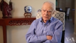 李敦白说:“多了。好几次。斗梅益、周扬、陆定一。”