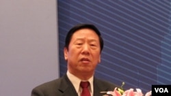 前中国人民银行行长、现任社保基金理事会理事长戴相龙资料照片 (美国之音张楠拍摄)