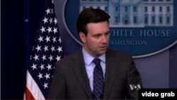 资料照:白宫发言人欧内斯特