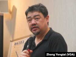 六四事件学运领袖吾尔开希(美国之音张永泰拍摄)