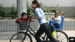 Theo Tân Hoa Xã, phúc trình đề nghị tất cả hạn chế sinh sản được gỡ bỏ trước cuối năm 2020.