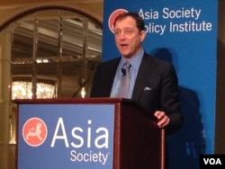 美国荣鼎咨询公司联合创始人兼中国研究组的负责人荣大聂