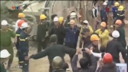 Việt Nam giải cứu 12 công nhân trong vụ sập hầm thủy điện Việt Nam giải cứu 12 công nhân trong vụ sập hầm thủy điện