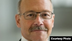 美国首任北极事务无任所大使迈克尔·斯弗拉加表示,莫斯科和北京近期在北极地区军事合作的“频率和复杂性”,释放出“令人担忧的信号”。(取自美国国务院官网)