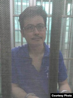 郭飞雄在关押中近照(成生提供网路照片)