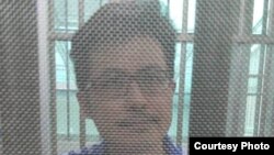 郭飞雄在关押中近照(成生提供网路照片)