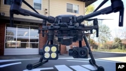 配备热成像摄像机的中国大疆无人机(2018资料照片)