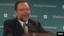 澳大利亚莫纳什大学(Monash University)亚洲语言及研究教授家博(Bruce Jacobs) (美国之音 钟辰芳拍摄)