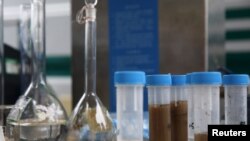 天津市爆炸地点附近物质的取样化验(2015年8月18日)