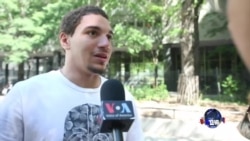 纽约行人:希望习近平借我们更多钱 纽约行人:希望习近平借我们更多钱