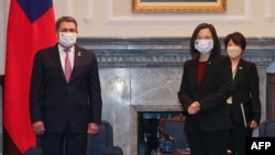 2021年11月13日,台湾总统蔡英文在总统府会见来访的洪都拉斯总统总统胡安·奥兰多·埃尔南德斯。