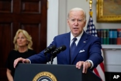 美国总统拜登就德州罗布小学校枪击案在白宫发表讲话。(2022年5月24日)