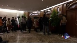 马航失联客机乘客家属要求加大调查力度 马航失联客机乘客家属要求加大调查力度