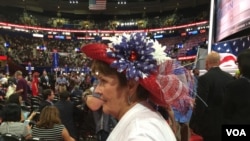 共和党代表大会上的政治时装秀(美国之音杨晨拍摄)