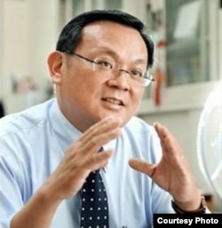 台湾大学国家发展研究所副教授辛炳隆(辛炳隆提供)