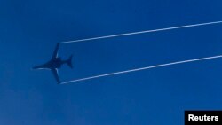 Máy bay ném bom B-1 Trung Quốc cảnh báo xâm phạm ADIZ của Trung Quốc ở biển Hoa Đông.