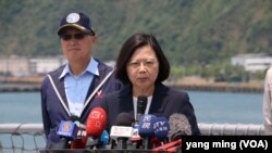 蔡英文: 测考海军应变能力不跟对岸“互别苗头”(14图)