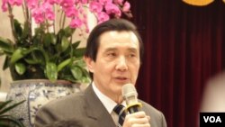 台湾总统马英九1月31日在总统府(美国之音申华拍摄)