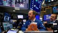 纽约证券交易所的交易员。(2018年10月24日)